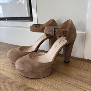 Michael Kors Beige Leather Sole Sandals